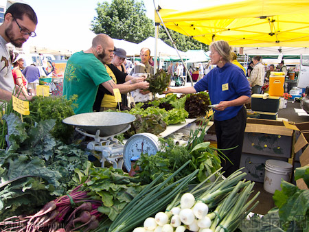 market-3